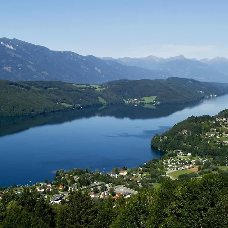 度假居 In Near Slopes *